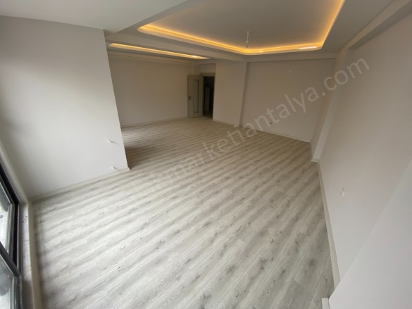 Deniz Mah. Muratpaşa Satılık Daire |  3+1 Oda | 200M2 16.000.000Tl  Krediye Uygun  | Çatı Dubleksi | Doğalgaz(Kombi) | 2 Banyo Resim-4