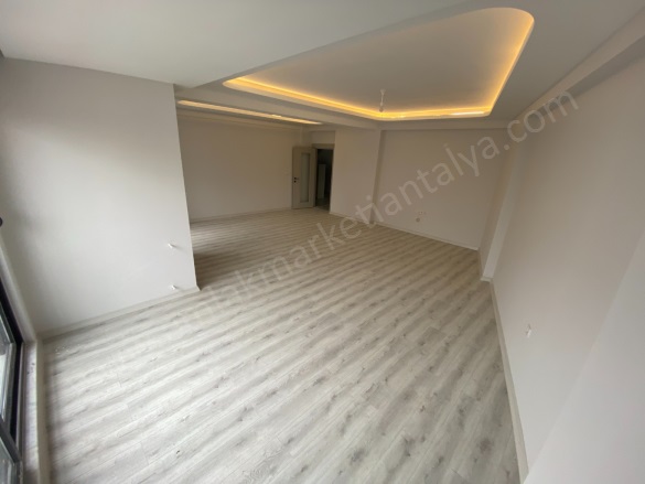 Deniz Mah. Muratpaşa Satılık Daire |  3+1 Oda | 200M2 16.000.000Tl  Krediye Uygun  | Çatı Dubleksi | Doğalgaz(Kombi) | 2 Banyo Resim-5
