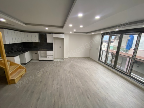 Deniz Mah. Muratpaşa Satılık Daire |  4+2 Oda | 180M2 11.000.000Tl  Krediye Uygun  | Çatı Dubleksi | Doğalgaz(Kombi) | 2 Banyo Resim-2