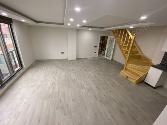 Deniz Mah. Muratpaşa Satılık Daire |  4+2 Oda | 180M2 11.000.000Tl  Krediye Uygun  | Çatı Dubleksi | Doğalgaz(Kombi) | 2 Banyo Resim-4