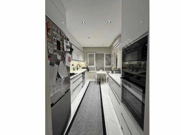 Meydankavağında Site içi Yapılı Geniş Arakat 3+1 Satılık Daire Muratpaşa Meydankavağı Mah