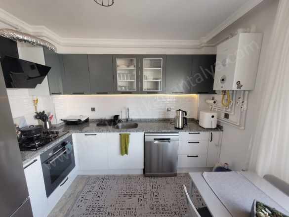 Hüsnü Karakaşta Site içinde Asansörlü 2+1 Arakat Geniş Ayrı Mutfak Satılık Daire Kepez Karakaş Mah