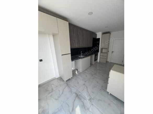 Site içi Tramvaya 250 M Mesafede 2+1 Ayrı Mutfak Havuzlu Satılık Daire Kepez Ayanoğlu Mah