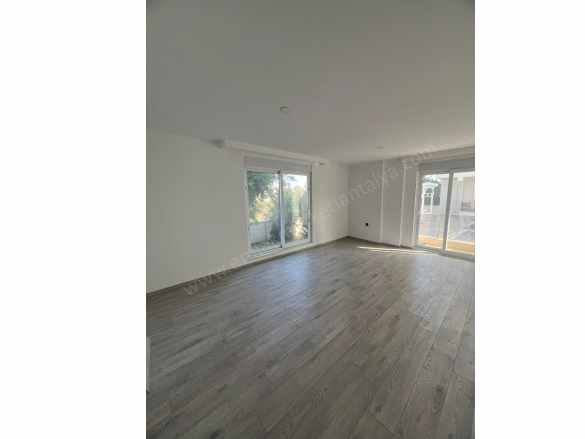 Site içi Tramvaya 250 M Mesafede 2+1 Ayrı Mutfak Havuzlu Satılık Daire Kepez Ayanoğlu Mah