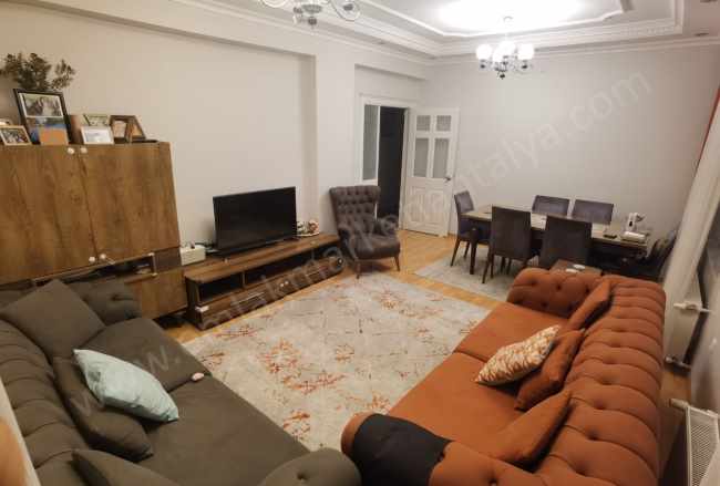 Çaybaşı Mahallesinde Tramvaya 2 Dk Mesafeli Asansörlü Kombili Şık 2+1 Arakat Satılık Daire Muratpaşa