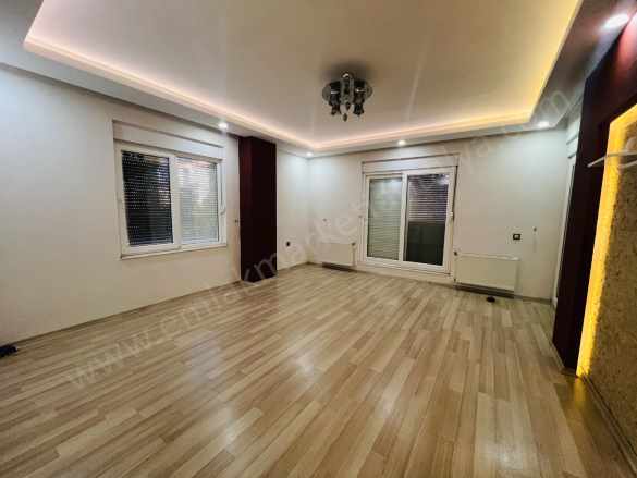 Yenigünde Katta Ayrı Mutfaklı 2+1 Kiralık Daire Muratpaşa Yenigün Mah