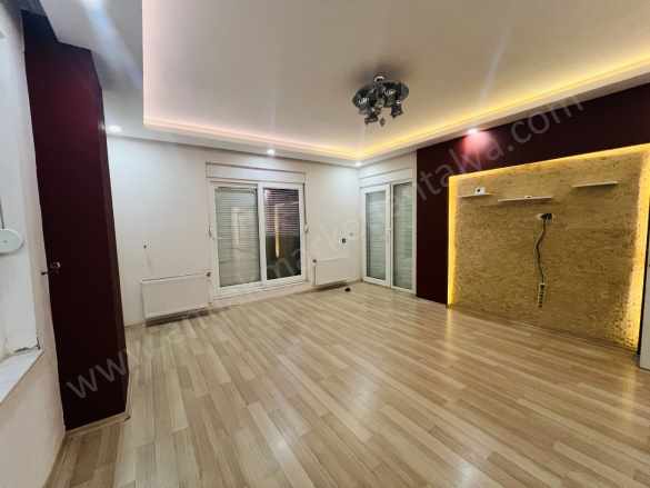 Yenigünde Katta Ayrı Mutfaklı 2+1 Kiralık Daire Muratpaşa Yenigün Mah