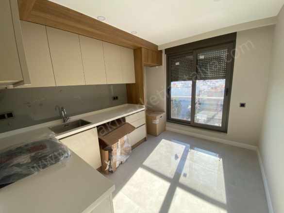 Medstar Hastanesi Yakını Çok Şık Ayrı Mutfaklı 2+1 Satılık Daire Muratpaşa Yıldız Mah