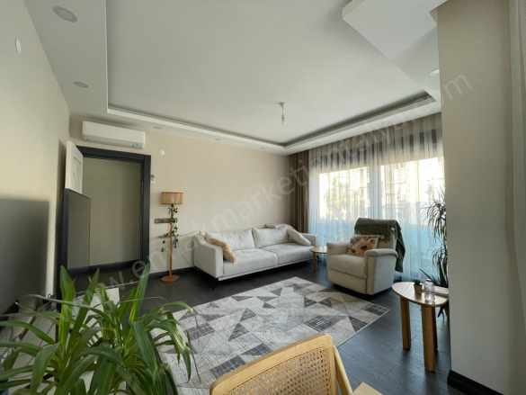 Zerdalilikte Cadde Üzeri Arakat Geniş 2+1 Satılık Daire Muratpaşa Zerdalilik Mah