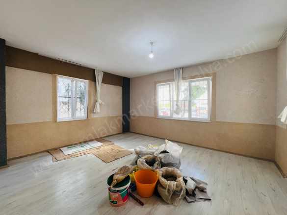 Postane Arkası işyeri Olmaya Müsait 3+1 Satılık Daire Muratpaşa Kızıltoprak Mah