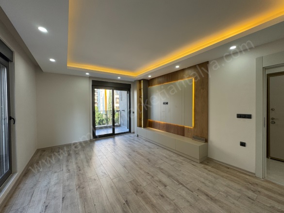 Yenigün Mah. Muratpaşa Satılık Daire |  2+1 Oda | 115M2 7.250.000Tl  Krediye Uygun  | 4. Kat | Doğalgaz(Kombi) | 2 Banyo Resim-1