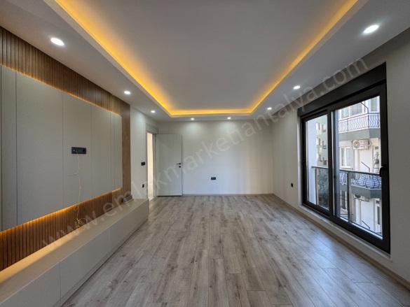 Yenigün Mah. Muratpaşa Satılık Daire |  2+1 Oda | 115M2 7.250.000Tl  Krediye Uygun  | 4. Kat | Doğalgaz(Kombi) | 2 Banyo Resim-5