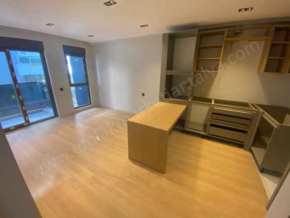 Burhanettin Onat Cadde Arkası Katta Geniş Yatırımlık 1+1Ler Satılık Daire Muratpaşa Çaybaşı Mah