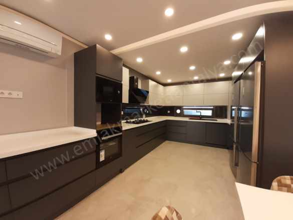 Konyaaltında Donanımlı Site içerisinde 4+1 Ultra Lüks Dubleks Satılık Daire Uncalı Mah