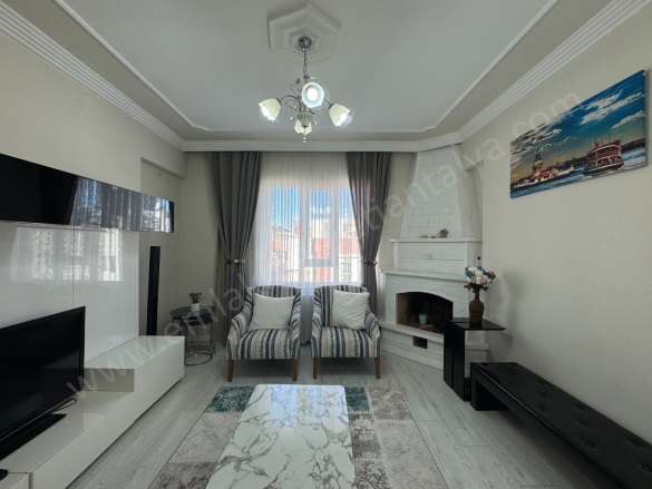 Yenigün Mah. Muratpaşa Satılık Daire |  5+1 Oda | 218M2 5.200.000Tl  Krediye Uygun  | 4. Kat | Doğalgaz(Kombi) | 2 Banyo Resim-4