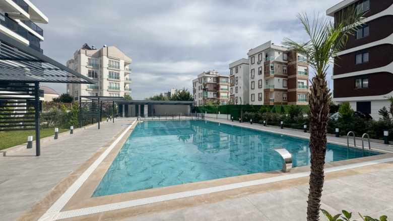 Antalyanın En Prestijli Sitesinde Ultra Lüks Bahçe Katı 1+1 Satılık Daire Muratpaşa Güzeloba Mah