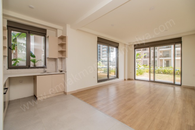 Altıntaş Mah. Aksu Satılık Daire |  2+1 Oda | 70M2 5.600.000Tl  Krediye Uygun  | Yüksek Giriş | Klima | 1 Banyo Resim-3