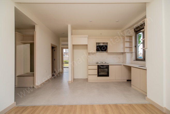 Altıntaş Mah. Aksu Satılık Daire |  2+1 Oda | 70M2 5.600.000Tl  Krediye Uygun  | Yüksek Giriş | Klima | 1 Banyo Resim-5