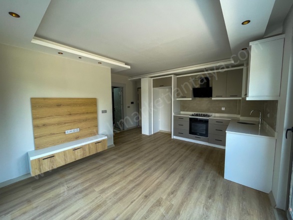 Altıntaş Mah. Aksu Satılık Daire |  1+1 Oda | 55M2 3.300.000Tl  Krediye Uygun  | Bahçe Katı | Klima | 1 Banyo Resim-1