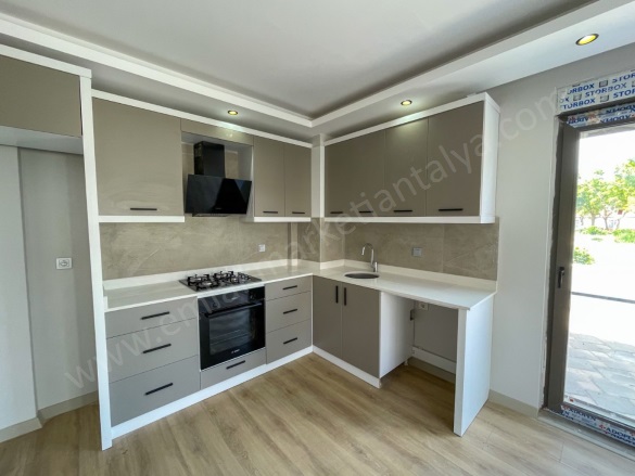 Altıntaş Mah. Aksu Satılık Daire |  1+1 Oda | 55M2 3.300.000Tl  Krediye Uygun  | Bahçe Katı | Klima | 1 Banyo Resim-3