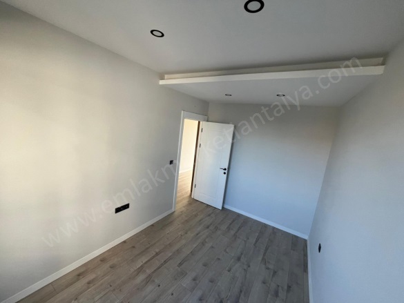 Altıntaş Mah. Aksu Satılık Daire |  1+1 Oda | 57M2 4.500.000Tl  Krediye Uygun  | 4. Kat | Klima | 1 Banyo Resim-4