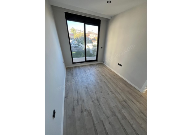 Altıntaş Mah. Aksu Satılık Daire |  1+1 Oda | 57M2 4.500.000Tl  Krediye Uygun  | 4. Kat | Klima | 1 Banyo Resim-5