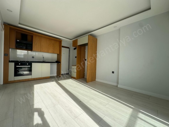 Altıntaş Mah. Aksu Satılık Daire |  1+1 Oda | 40M2 4.500.000Tl  Krediye Uygun  | 1. Kat | Klima | 1 Banyo Resim-1