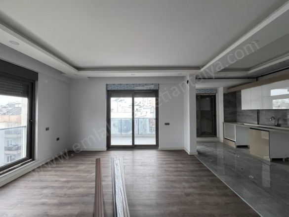 Kızıltoprak Mah. Muratpaşa Satılık Daire |  4+1 Oda | 188M2 11.750.000Tl  Krediye Uygun  | 4. Kat | Doğalgaz(Kombi) | 3 Banyo Resim-2