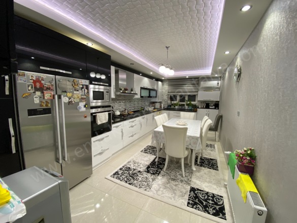 Yıldız Mah. Muratpaşa Satılık Daire |  5+1 Oda | 300M2 10.000.000Tl  Krediye Uygun  | 5. Kat | Doğalgaz(Kombi) | 2 Banyo Resim-4