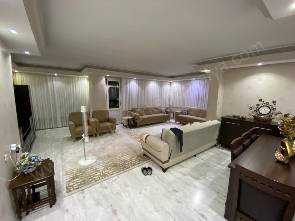 Yıldız Mah. Muratpaşa Satılık Daire |  4+1 Oda | 280M2 9.000.000Tl  Krediye Uygun  | 5. Kat | Doğalgaz(Kombi) | 2 Banyo Resim-5