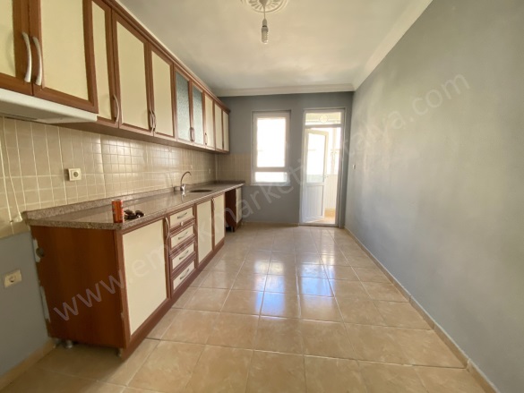 Karşıyaka Mah. Kepez Kiralık Daire |  2+1 Oda | 100M2 Aylık 22.000Tl | 1. Kat | Doğalgaz(Kombi) | 1 Banyo Resim-3