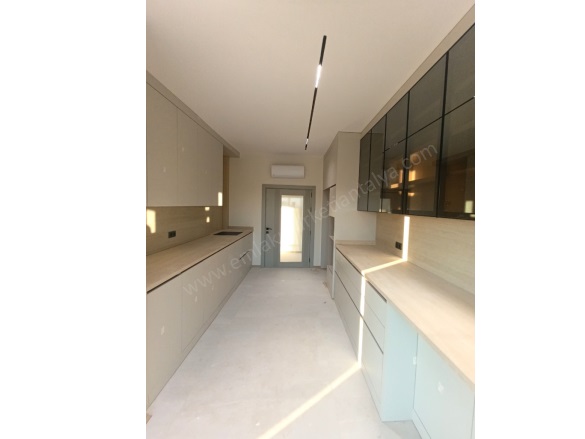 Aydoğmuş Mah. Kepez Satılık Daire |  4+1 Oda | 210M2 8.600.000Tl  Krediye Uygun  | 4. Kat | Klima | 2 Banyo Resim-2