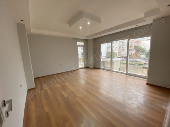 Yüksekalan Mah. Muratpaşa Satılık Daire |  3+1 Oda | 150M2 5.500.000Tl  Krediye Uygun  | 1. Kat | Klima | 1 Banyo Resim-1