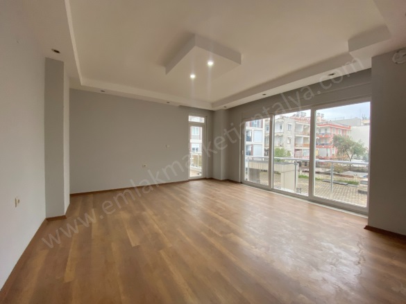 Yüksekalan Mah. Muratpaşa Satılık Daire |  3+1 Oda | 150M2 5.500.000Tl  Krediye Uygun  | 1. Kat | Klima | 1 Banyo Resim-2