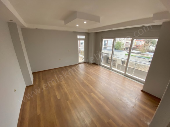 Yüksekalan Mah. Muratpaşa Satılık Daire |  3+1 Oda | 150M2 5.500.000Tl  Krediye Uygun  | 1. Kat | Klima | 1 Banyo Resim-3