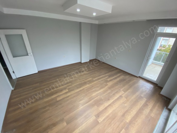 Yüksekalan Mah. Muratpaşa Satılık Daire |  3+1 Oda | 150M2 5.500.000Tl  Krediye Uygun  | 1. Kat | Klima | 1 Banyo Resim-4