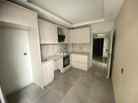 Güvenlik Mah. Muratpaşa Satılık Daire |  2+1 Oda | 100M2 6.600.000Tl  Krediye Uygun  | 1. Kat | Klima | 2 Banyo Resim-4