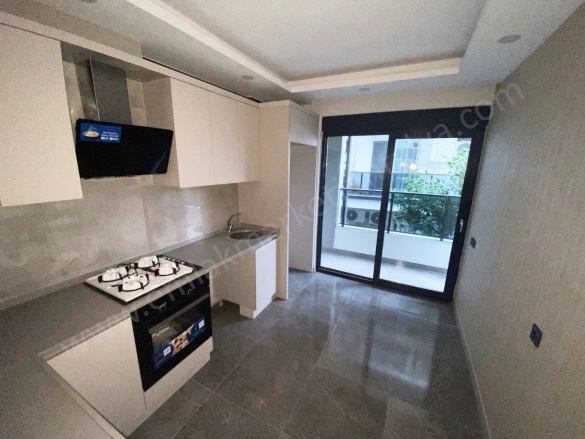 Güvenlik Mah. Muratpaşa Satılık Daire |  2+1 Oda | 100M2 7.000.000Tl  Krediye Uygun  | 2. Kat | Klima | 2 Banyo Resim-3