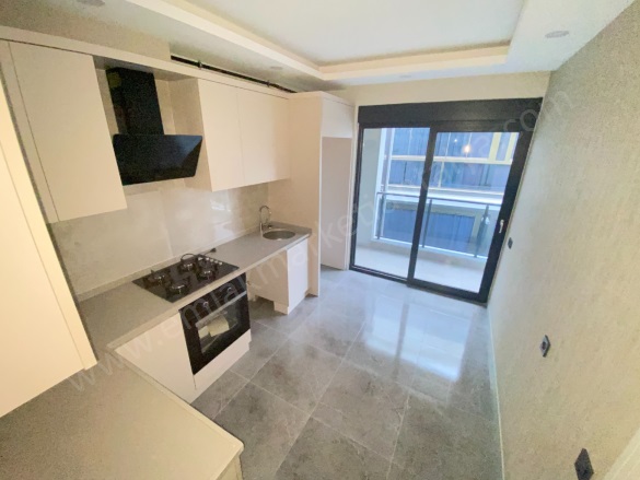 Güvenlik Mah. Muratpaşa Satılık Daire |  3+1 Oda | 180M2 9.500.000Tl  Krediye Uygun  | 3. Kat | Klima | 4 Banyo Resim-1