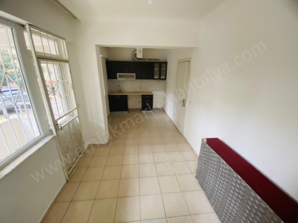 Kızılarık Mah. Muratpaşa Kiralık Daire |  2+1 Oda | 75M2 Aylık 19.000Tl | Yüksek Giriş | Klima | 1 Banyo Resim-1