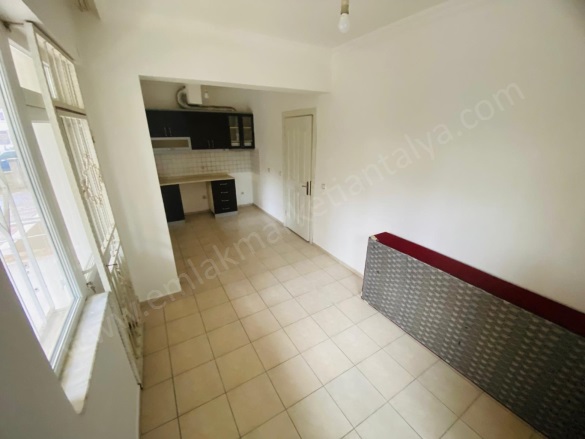 Kızılarık Mah. Muratpaşa Kiralık Daire |  2+1 Oda | 75M2 Aylık 18.000Tl | Yüksek Giriş | Klima | 1 Banyo Resim-4