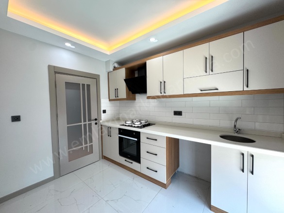 Etiler Mah. Muratpaşa Satılık Daire |  2+1 Oda | 85M2 6.200.000Tl  Krediye Uygun  | 2. Kat | Doğalgaz(Kombi) | 1 Banyo Resim-3