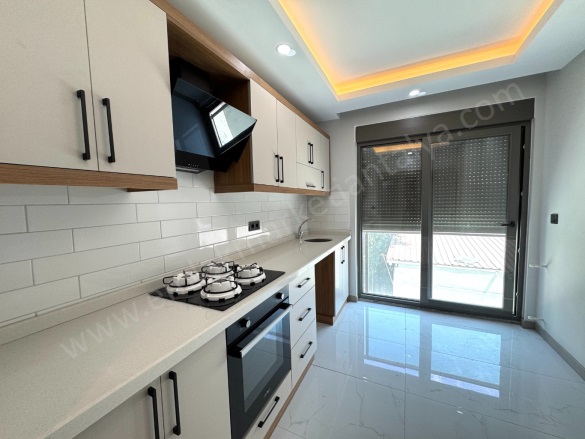 Etiler Mah. Muratpaşa Satılık Daire |  2+1 Oda | 85M2 6.200.000Tl  Krediye Uygun  | 2. Kat | Doğalgaz(Kombi) | 1 Banyo Resim-4