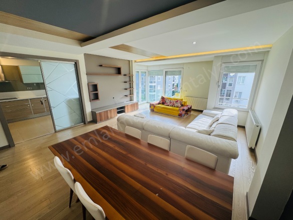 Güzeloluk Mah. Muratpaşa Satılık Daire |  3+1 Oda | 165M2 13.850.000Tl  Krediye Uygun  | 3. Kat | Doğalgaz(Kombi) | 2 Banyo Resim-2