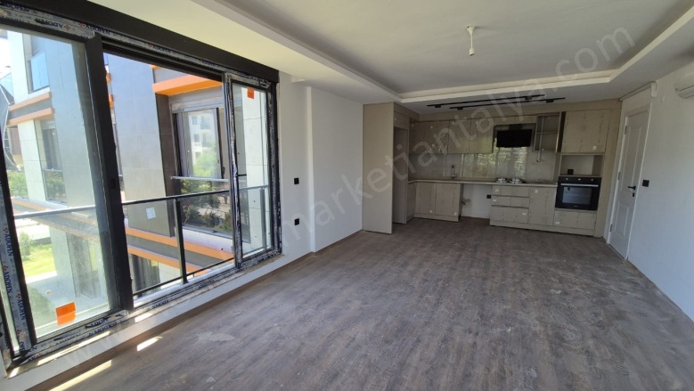 Uncalı Mah. Konyaaltı Satılık Daire |  2+1 Oda | 90M2 12.000.000Tl  Krediye Uygun  | 1. Kat | Doğalgaz(Kombi) | 1 Banyo Resim-4