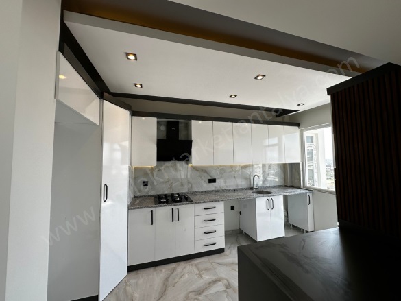 Varsak Karşıyaka Mah. Kepez Satılık Daire |  3+1 Oda | 142M2 4.500.000Tl  Krediye Uygun  | 7. Kat | Klima | 2 Banyo Resim-3