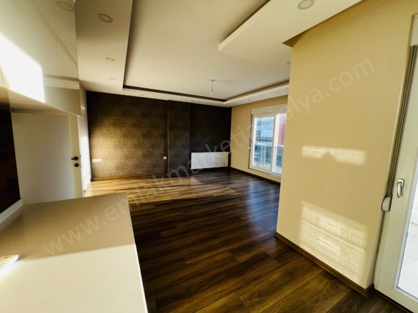 Hurma Mah. Konyaaltı Satılık Daire |  2+1 Oda | 85M2 8.150.000Tl  Krediye Uygun  | 1. Kat | Doğalgaz(Kombi) | 2 Banyo Resim-4