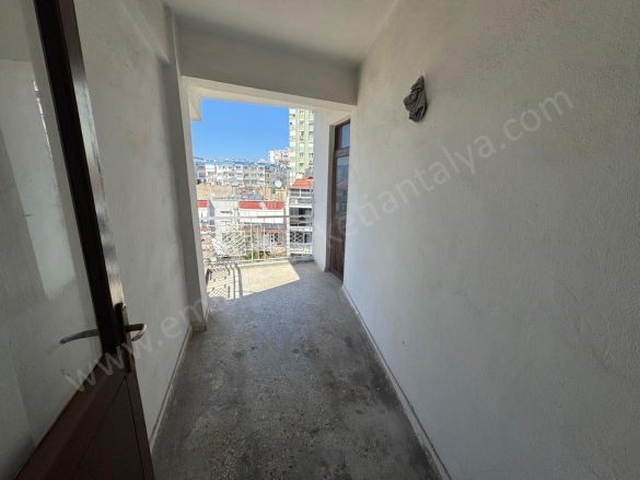 Kızılsaray Mah. Muratpaşa Satılık Daire |  3+1 Oda | 135M2 3.500.000Tl  Krediye Uygun  | 4. Kat | Klima | 1 Banyo Resim-5