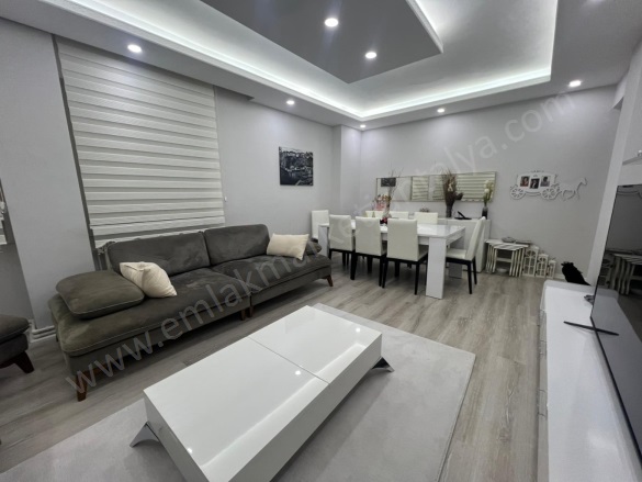 Liman Mah. Konyaaltı Satılık Daire |  3+1 Oda | 170M2 8.380.000Tl  Krediye Uygun  | 5. Kat | Doğalgaz(Kombi) | 1 Banyo Resim-4