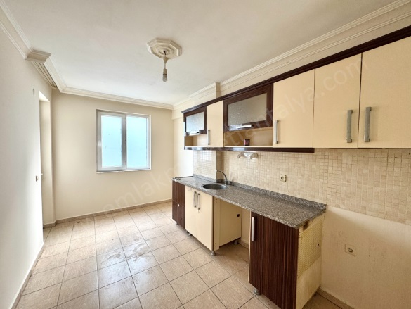 Kızıltoprak Mah. Muratpaşa Kiralık Daire |  2+1 Oda | 115M2 Aylık 26.000Tl | 3. Kat | Klima | 1 Banyo Resim-4